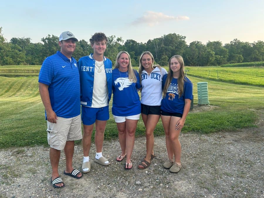 UK coaches open to Matt Ponatoski playing two sports