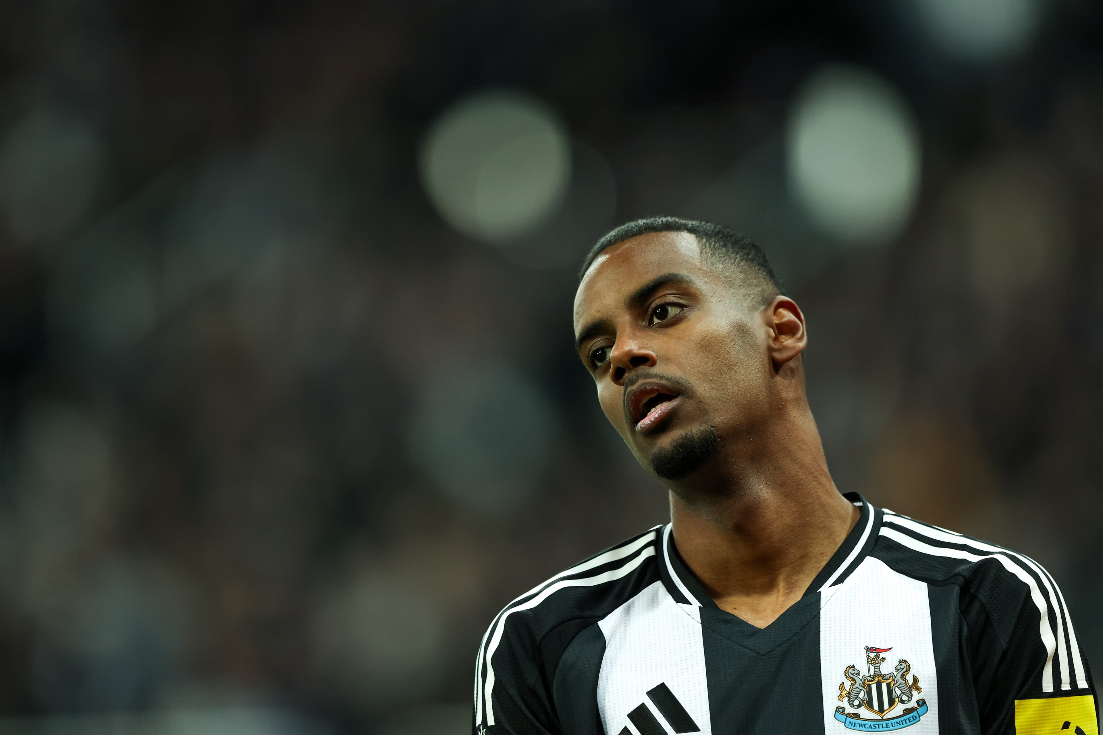 Newcastle United's Isak Conundrum: A Pathway to Title Contention