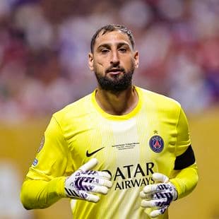 Chelsea, United and City eye move for PSG keeper Donnarumma - Paper Round