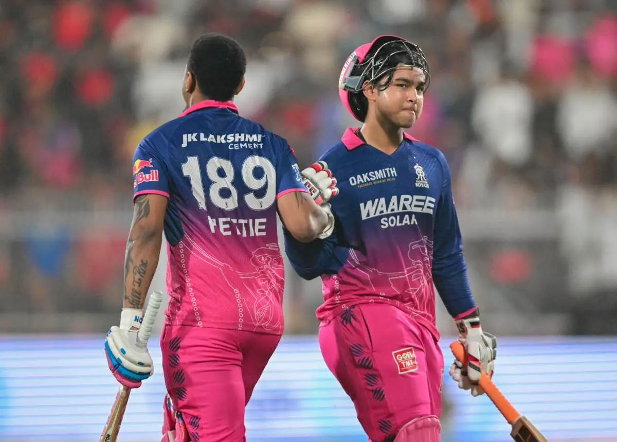 IPL: BCCI Probing RR Over Phone Use In Dugout