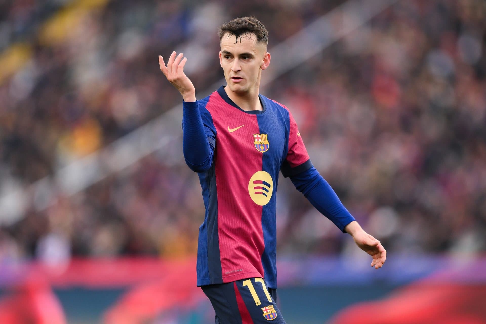 Barcelona Contemplating Sale of Breakthrough Star Marc Casado Amid Top Club Interest