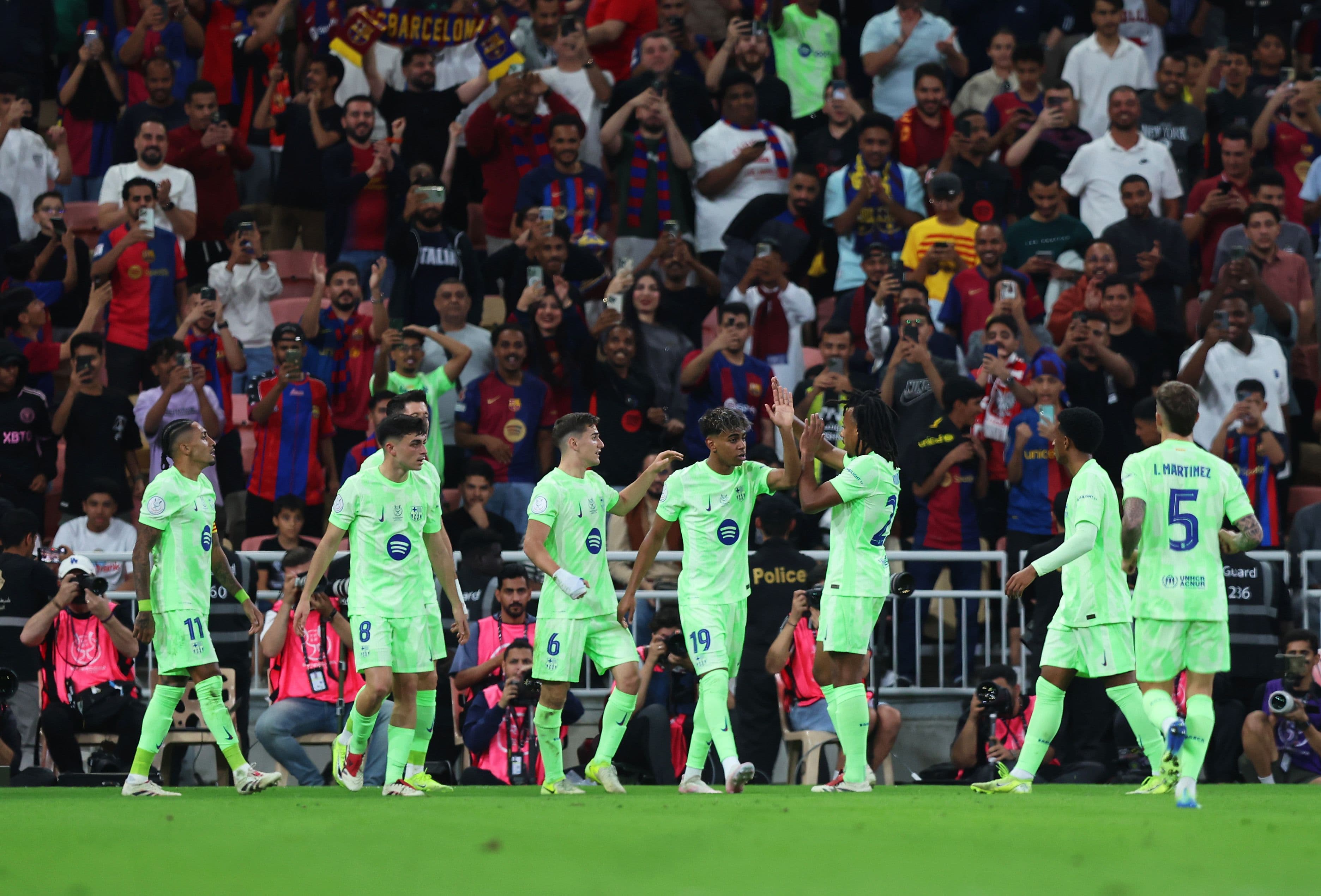 Another Barcelona star returns to pre-season training early