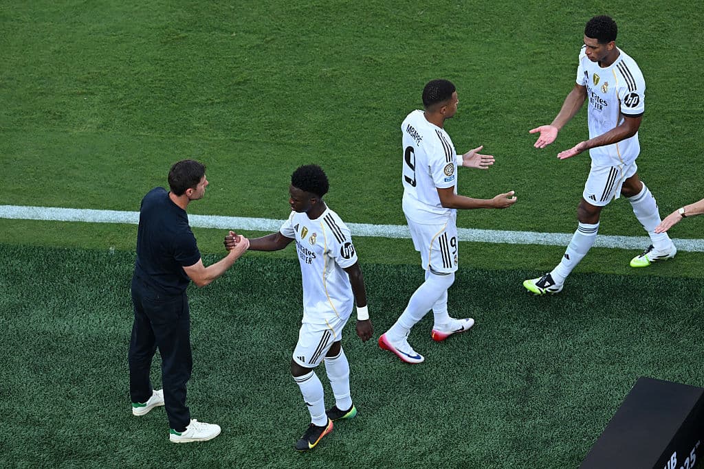 Real Madrid to hold talks with squad about teamwork, says newspaper