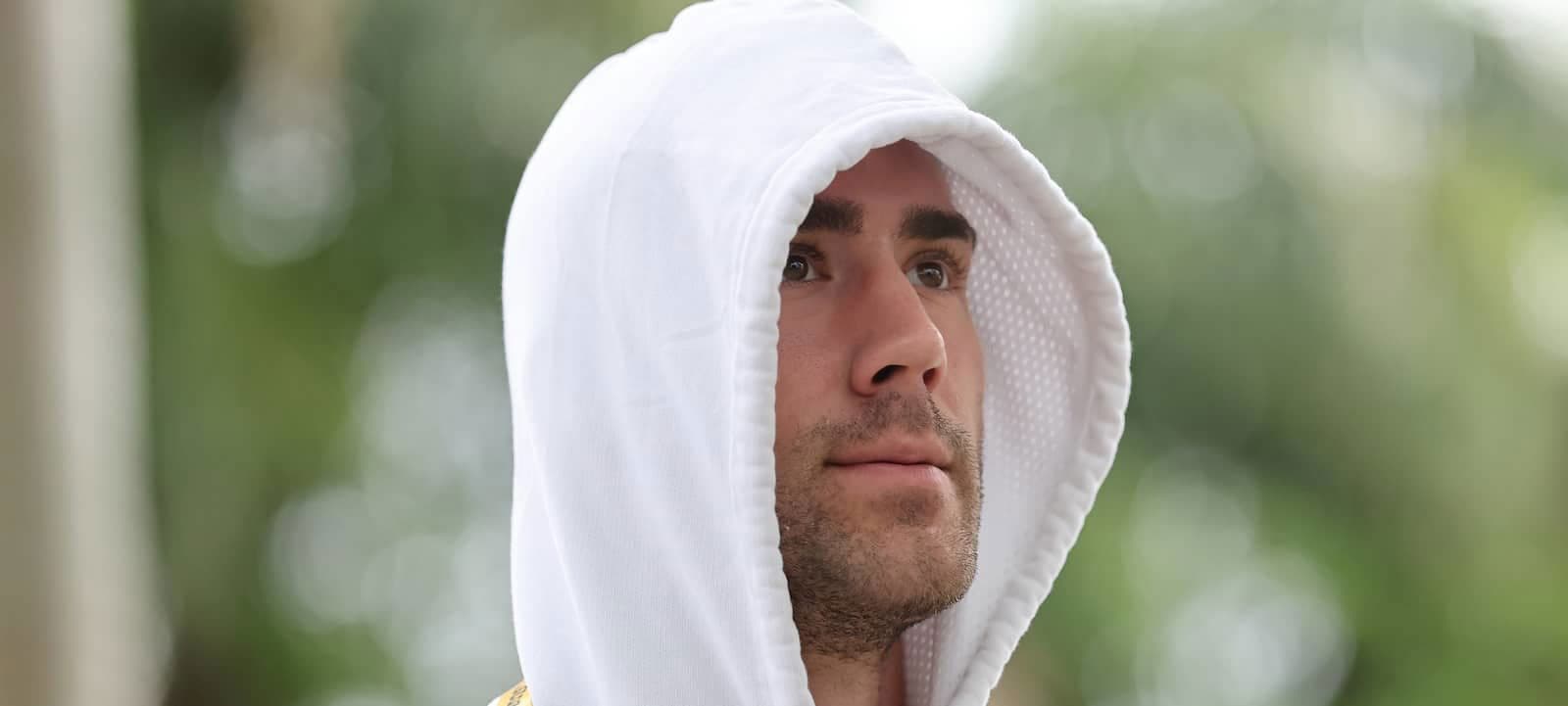 Dušan Vlahović causes a social media stir as he edges closer to leaving Juventus