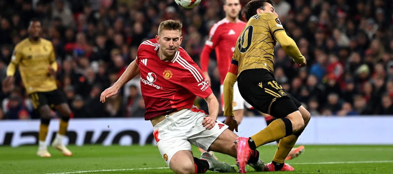 Matthijs de Ligt reportedly set to divorce wife AnneKee Molenaar