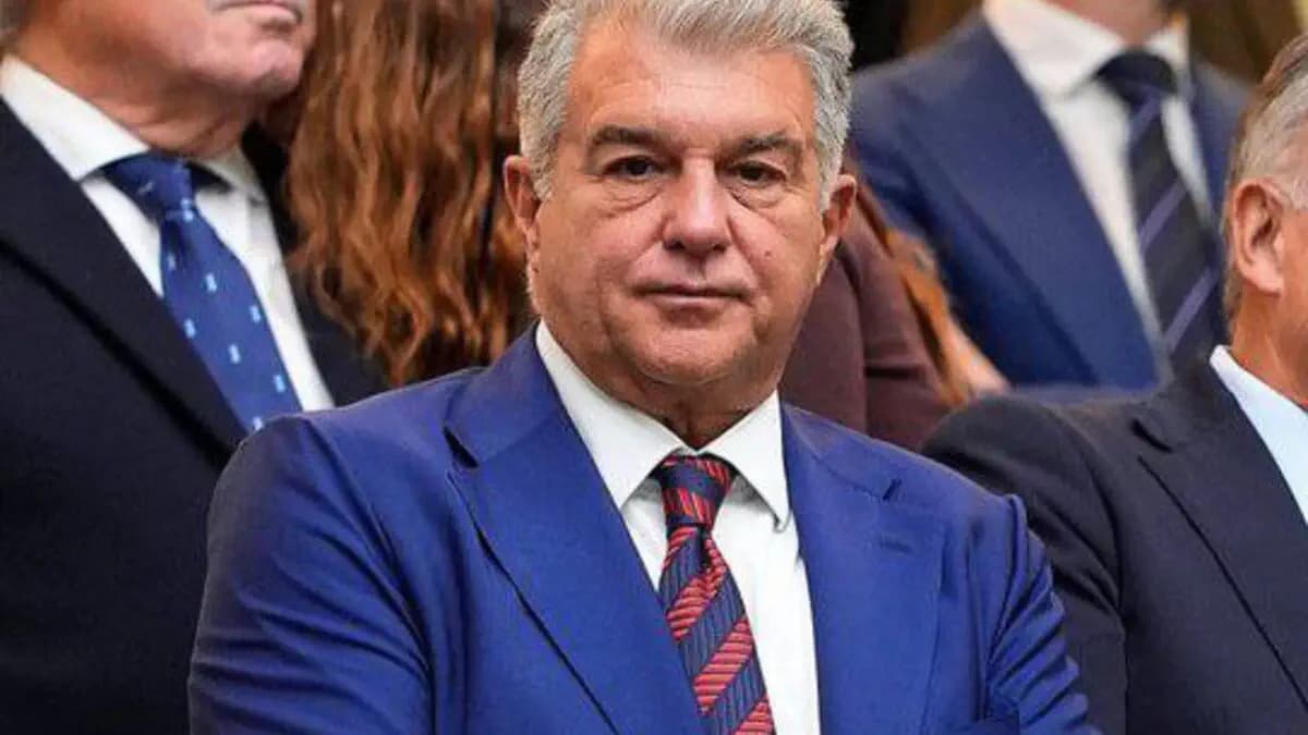 FC Barcelona: Joan Laporta steps down (official)