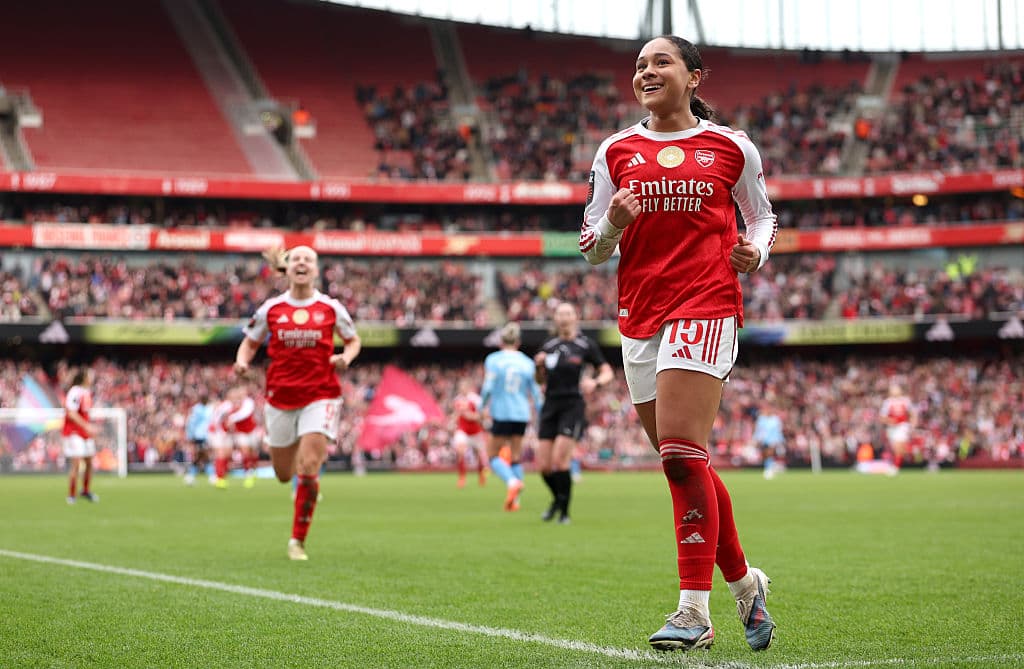 Is the title race back on? Arsenal beat WSL leaders Man City