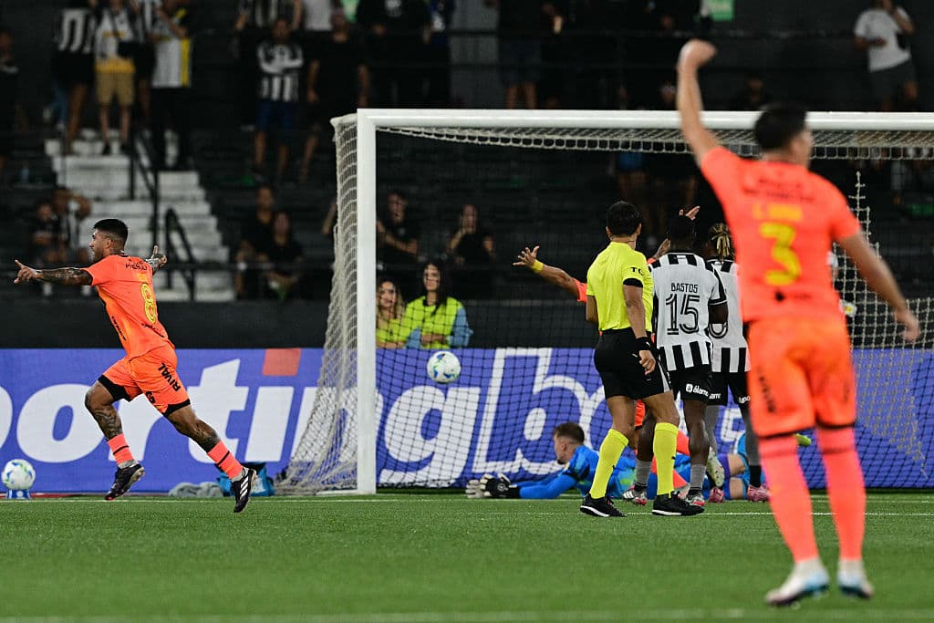 Botafogo crash out of Libertadores after 1-0 home defeat to Barcelona de Guayaquil