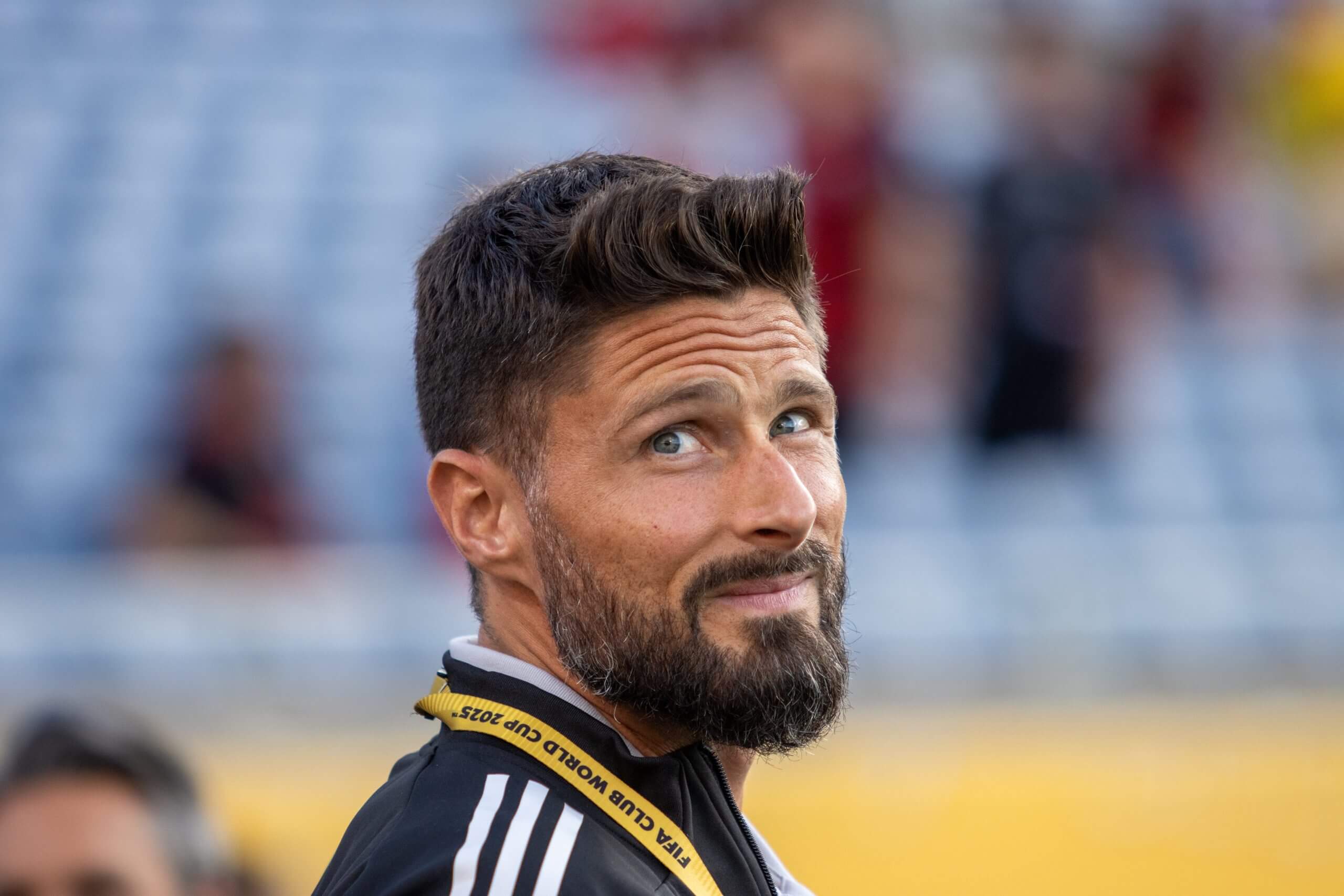 Olivier Giroud Completes Lille Switch, Ending 13-Year Absence from Ligue 1