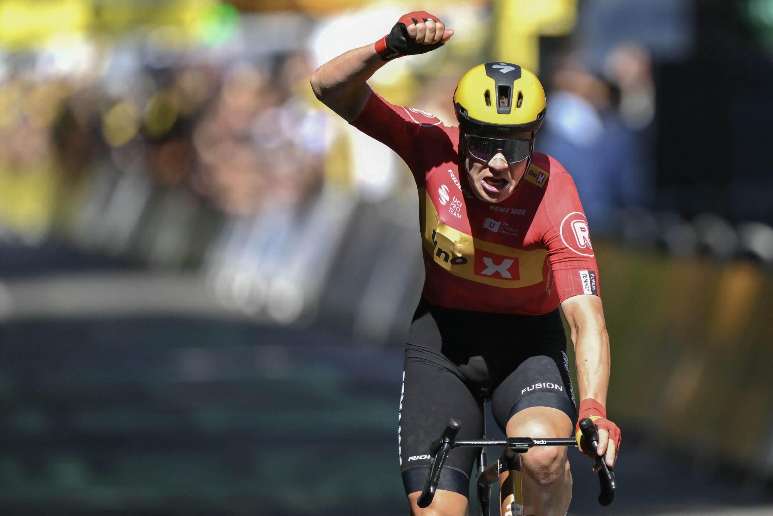 Tour de France stage 11: Pogacar crashes but peloton waits, Abrahamsen wins from breakaway, Healy defends yellow
