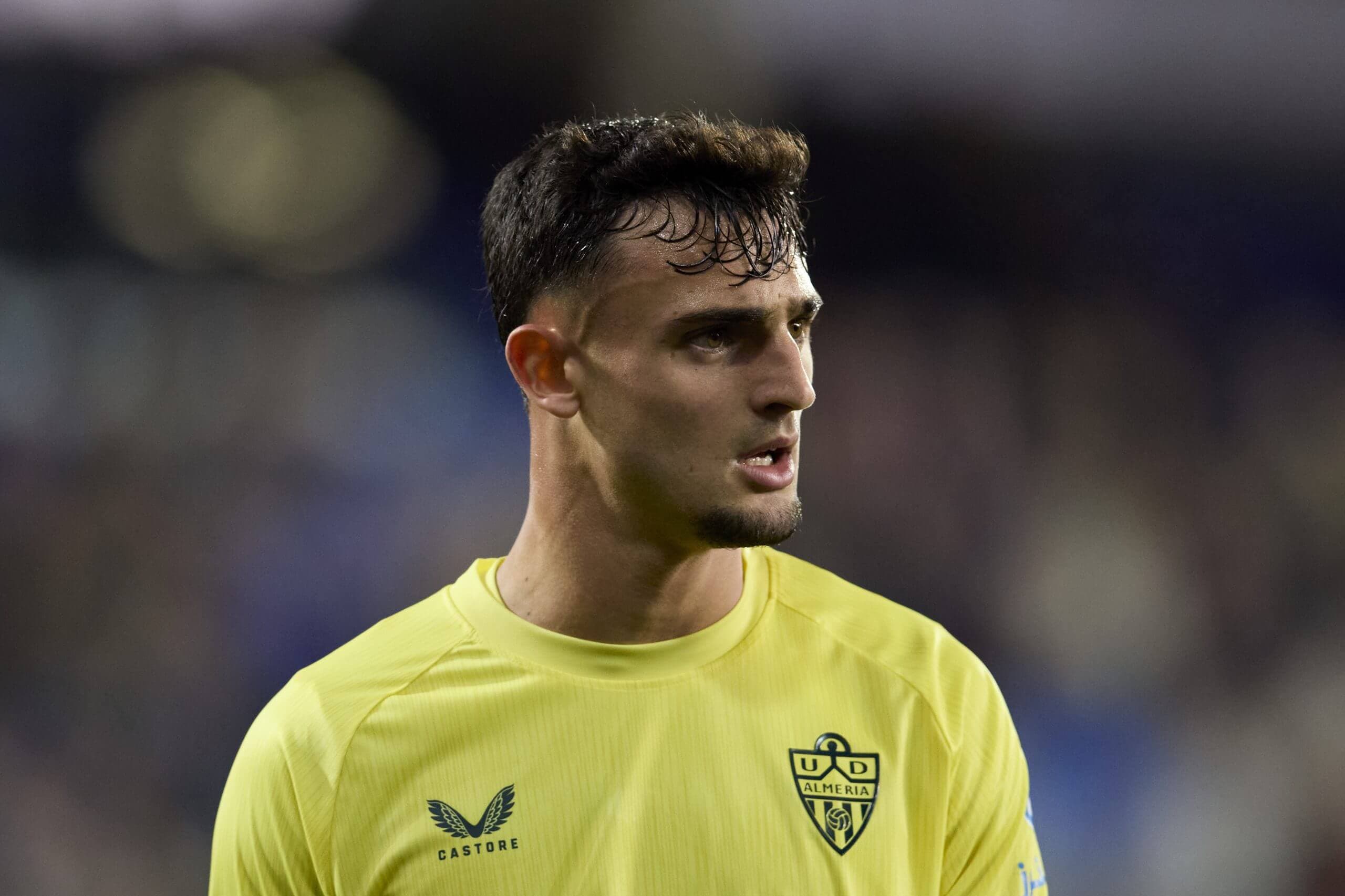 Wolves close to agreeing deal for Almeria right-back Marc Pubill