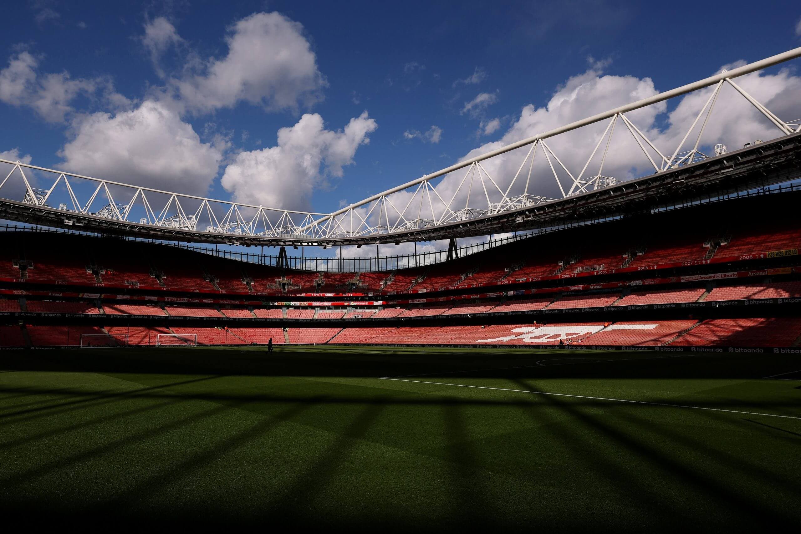 Met Police open investigation into crowd incident at Arsenal vs. Everton