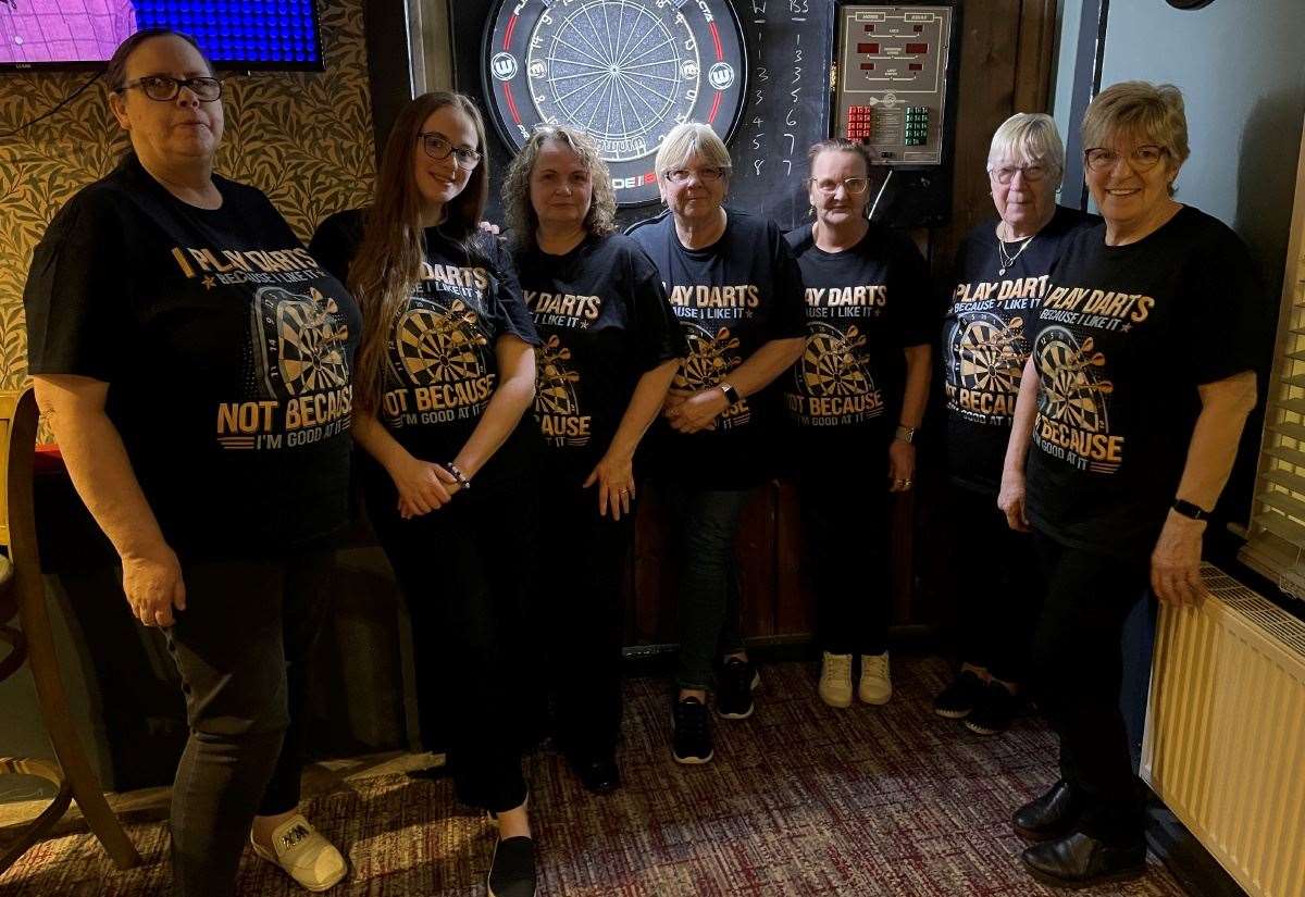 Grove Wanderers secure silverware