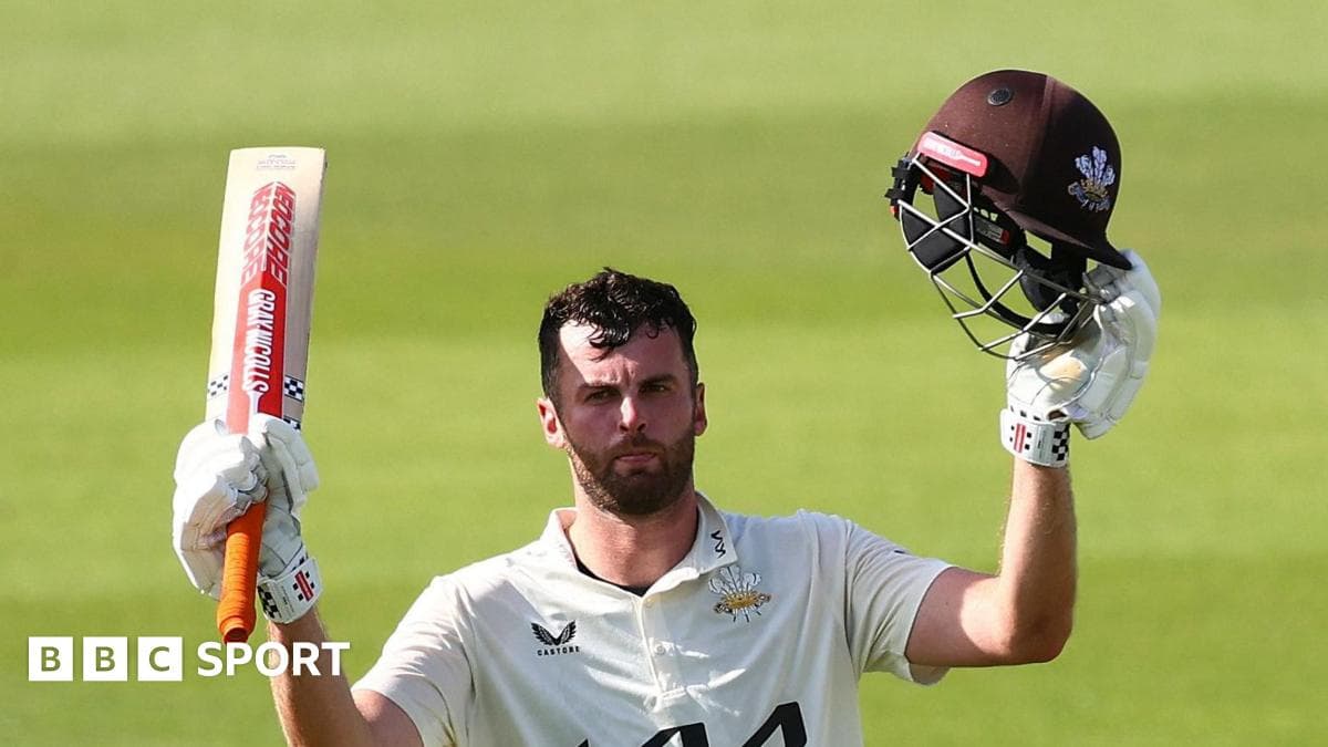 'Hard yakka' for bowlers as bat trumps Kookaburra ball