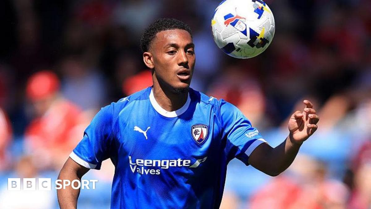 Chesterfield defender Gordon signs deal until 2027