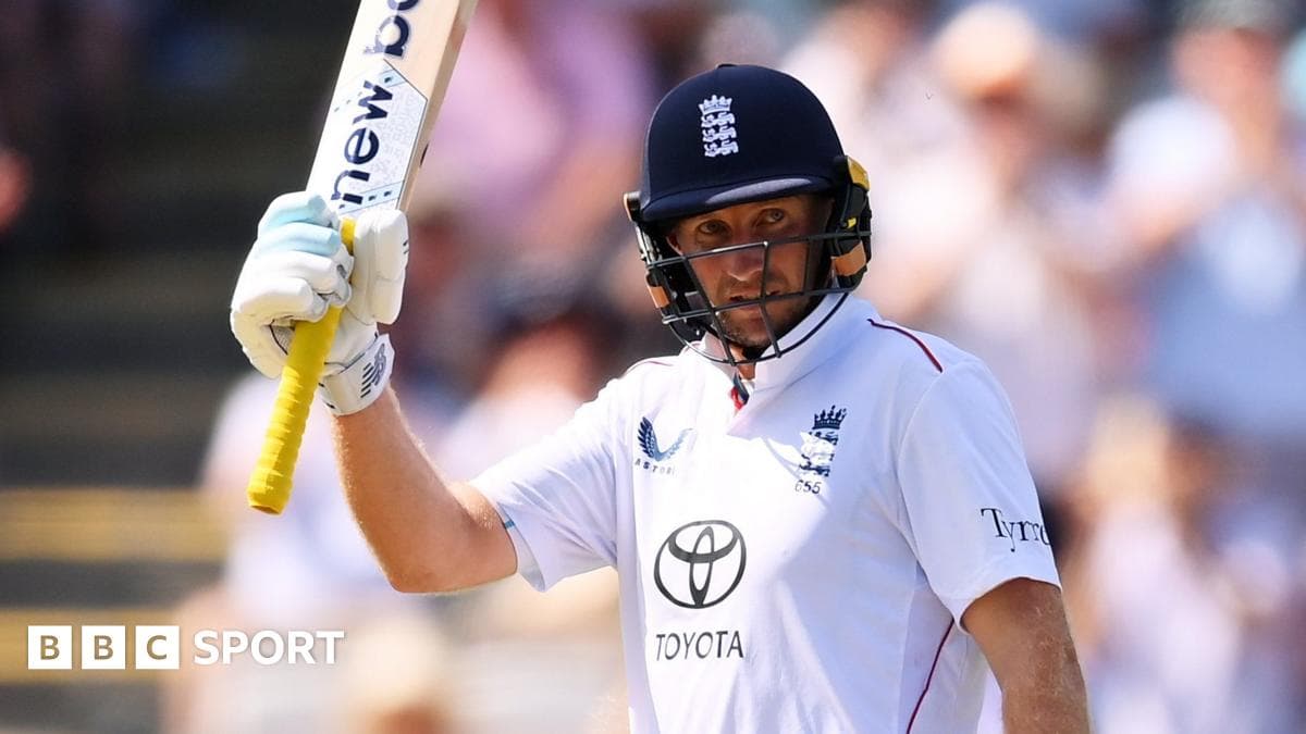 Masterful Root leads England grind against India