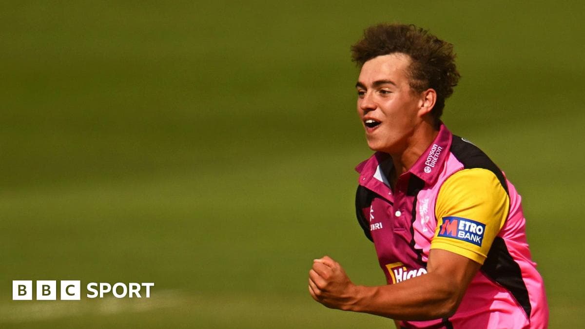 Leicestershire sign Somerset's Thomas on loan