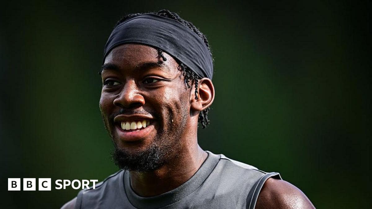 Newcastle 'building something unique and special' - Elanga