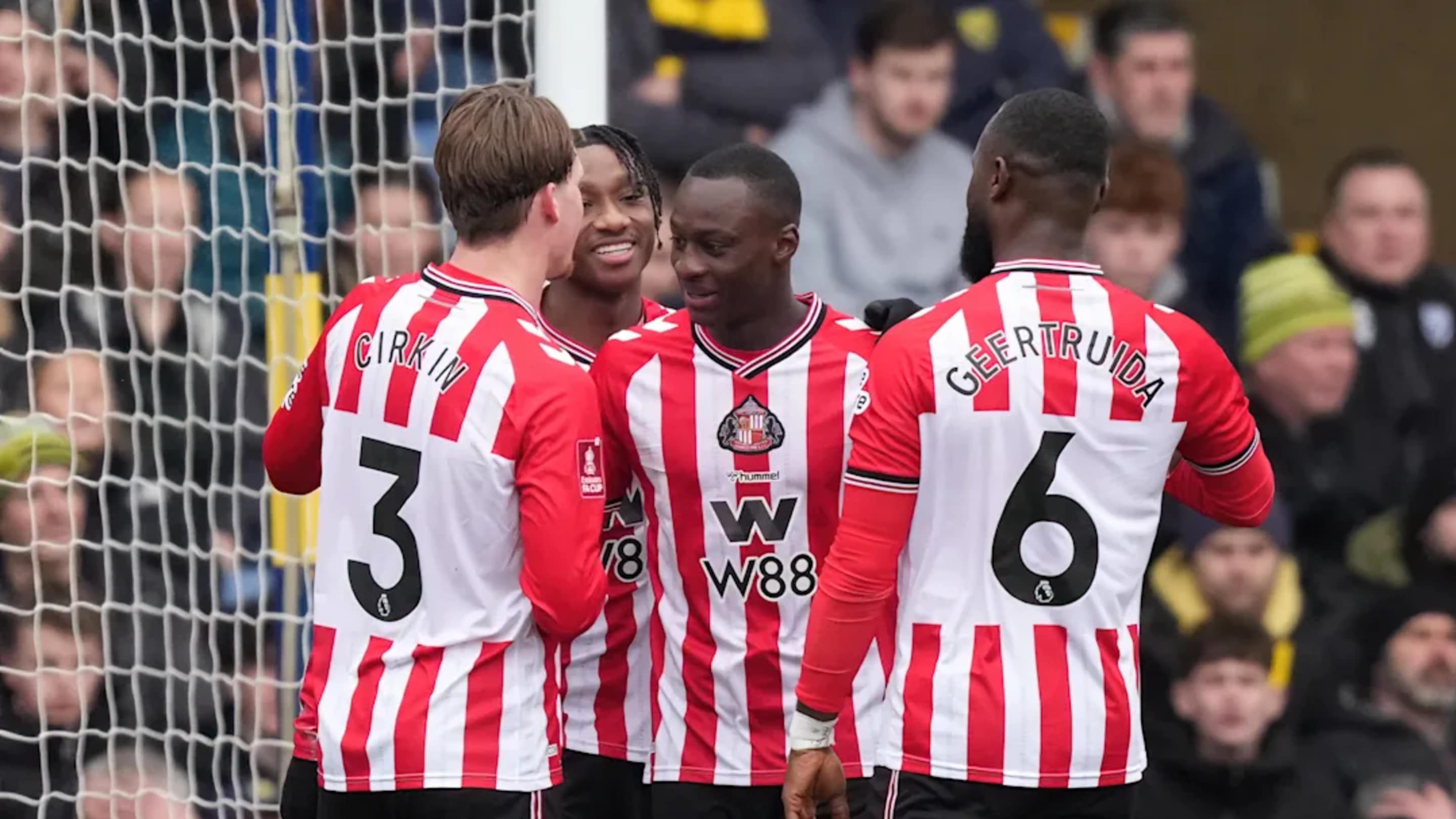 Bayern Munich Enter €25M Chase for Sunderland Striker Brian Brobbey