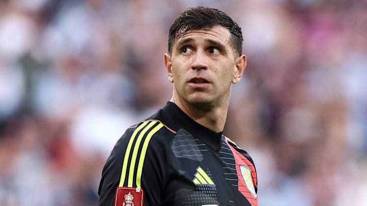 Man Utd ‘Consider Swap Deal’ for Premier League Star