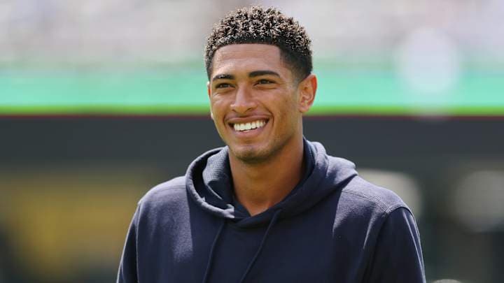 Jude Bellingham Sends Three-Word Encouragement to Real Madrid Fans After Surgery