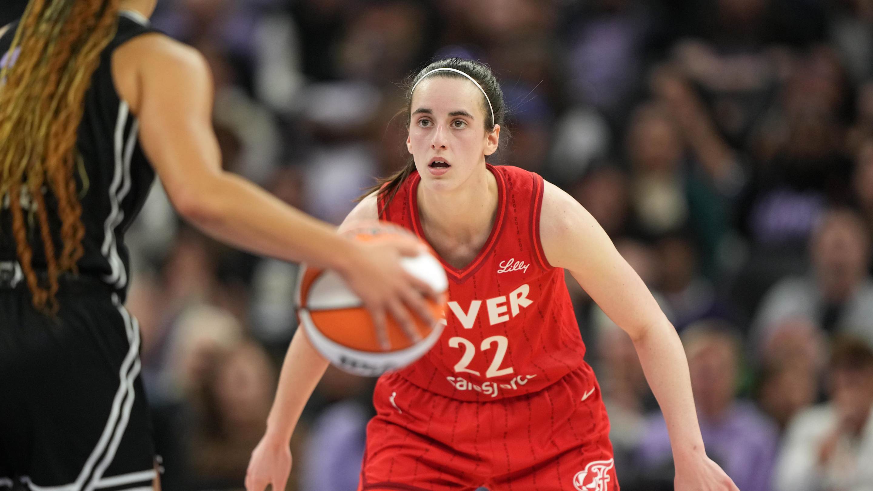 Clark Returns in Style: 17-Point, 12-Double USA Debut Ignites World Cup Qualifying Win