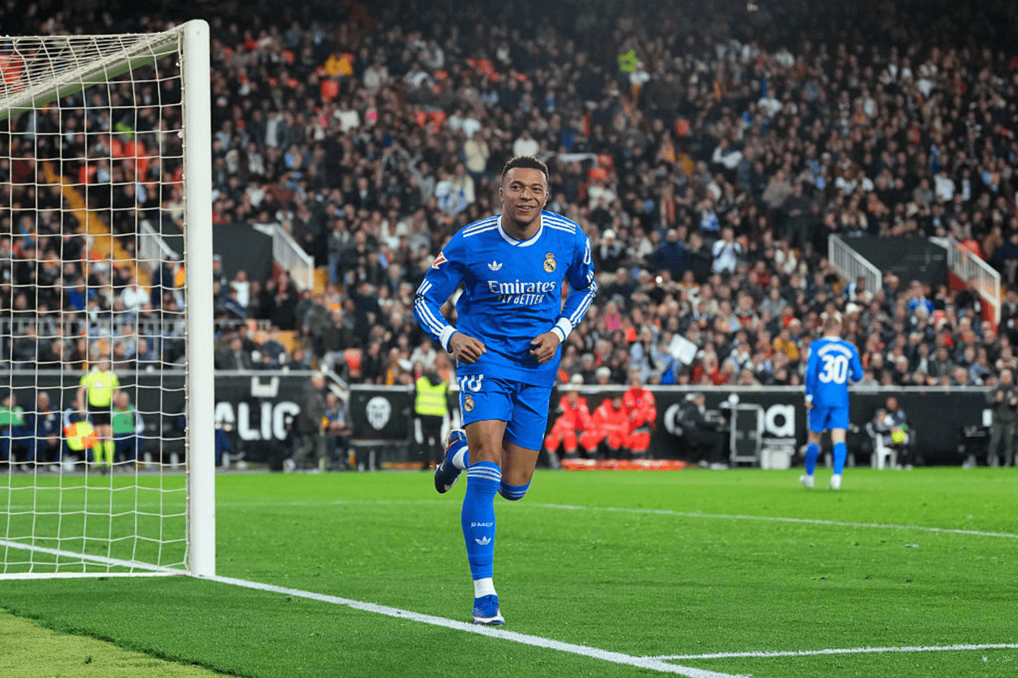 Real Madrid vs Bayern Munich live updates: Champions League team news, predictions and more